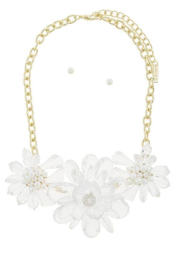 Clustered faux pearl flower statement necklace set - Pearlara