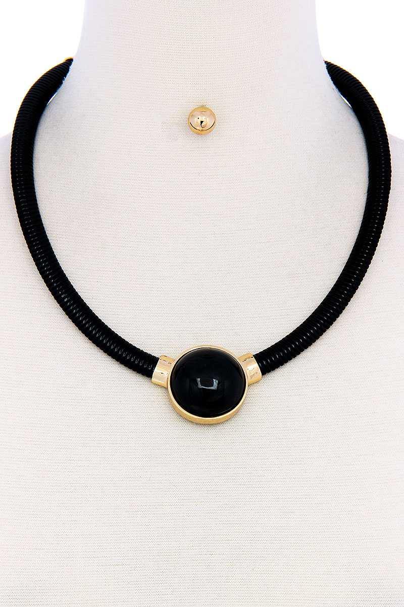 Stylish Modern Choker Necklace And Earring Set - Pearlara