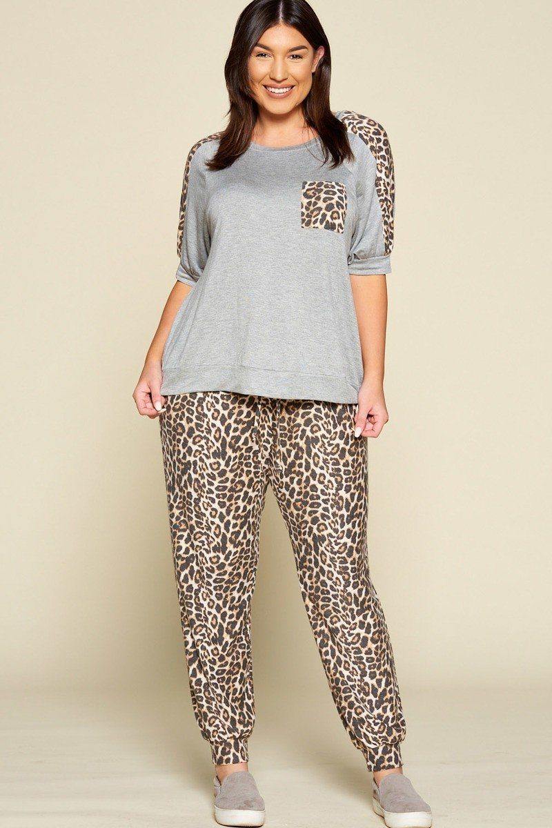 Plus Size Cute Animal Print Pocket French Terry Casual Top - Pearlara