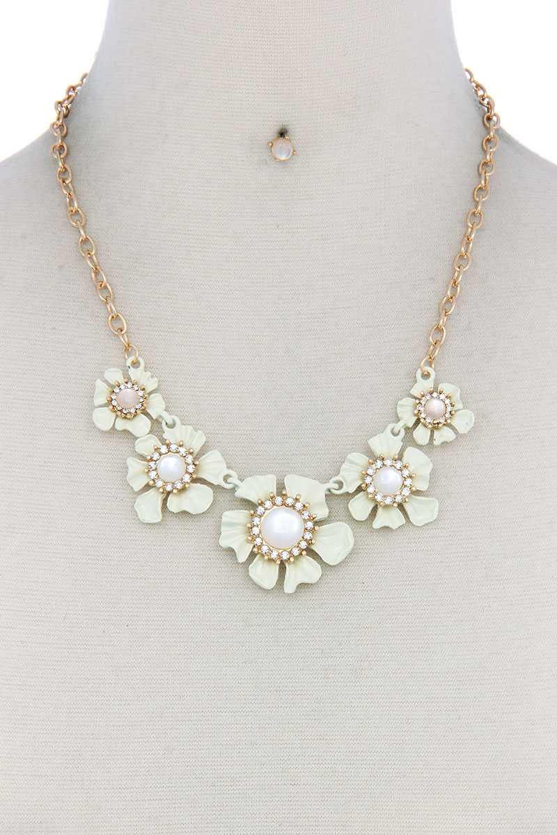 Floral Pearl Bead Necklace - Pearlara