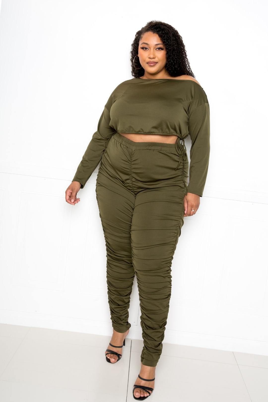 Off Shoulder Cropped Top And Ruched Leggings Sets - Pearlara